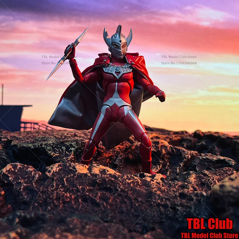 

1/12 Scale Male Clothes Red Cloak Ultraman Taro Kotaro Higashi Japanese Tokusatsu Drama For SHF 6-inch Action Figure Soldier