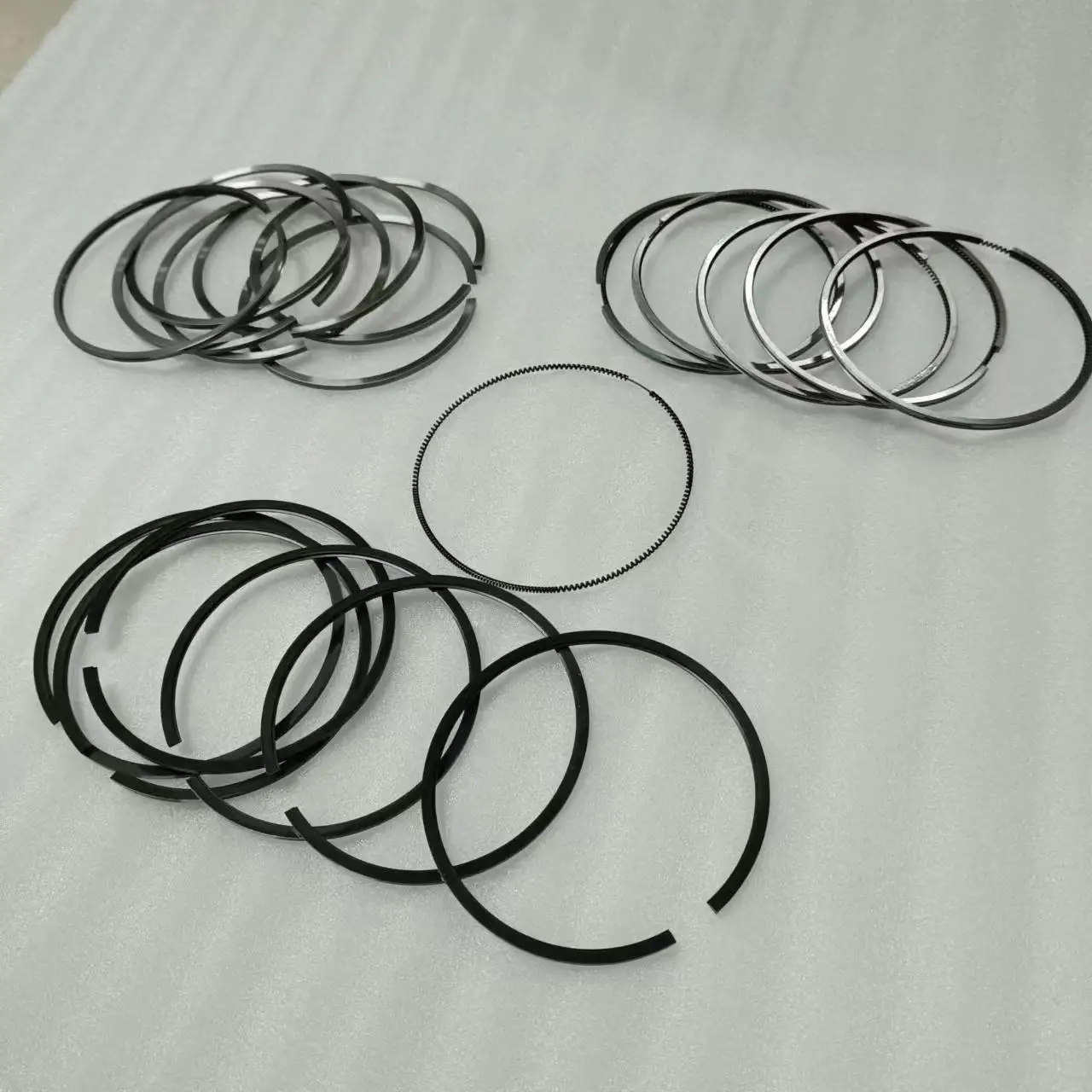 

High Quality Bus Engine Piston Ring Manufacturers Engine Piston Ring for Yutong Bus Parts OE 1301116300