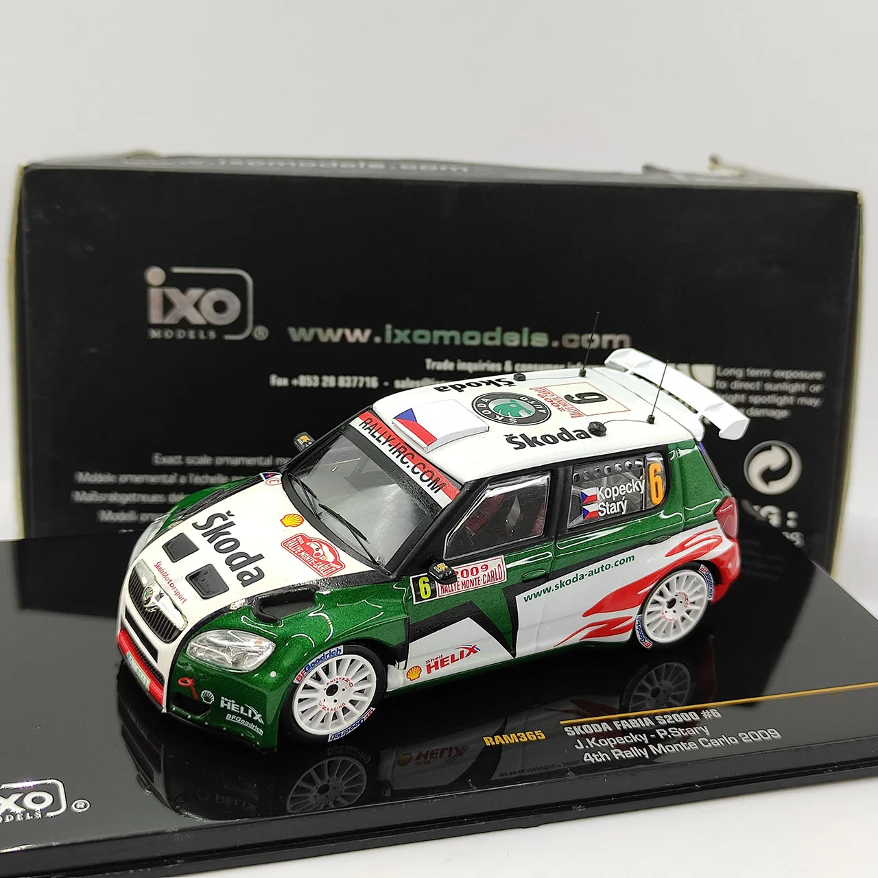 Paint Surface Defect Box Cracked Diecast IXO 1:43 Scale Skoda Fabia S2000 #6 4th Rally Monte 2009 Alloy Car Model Collectible