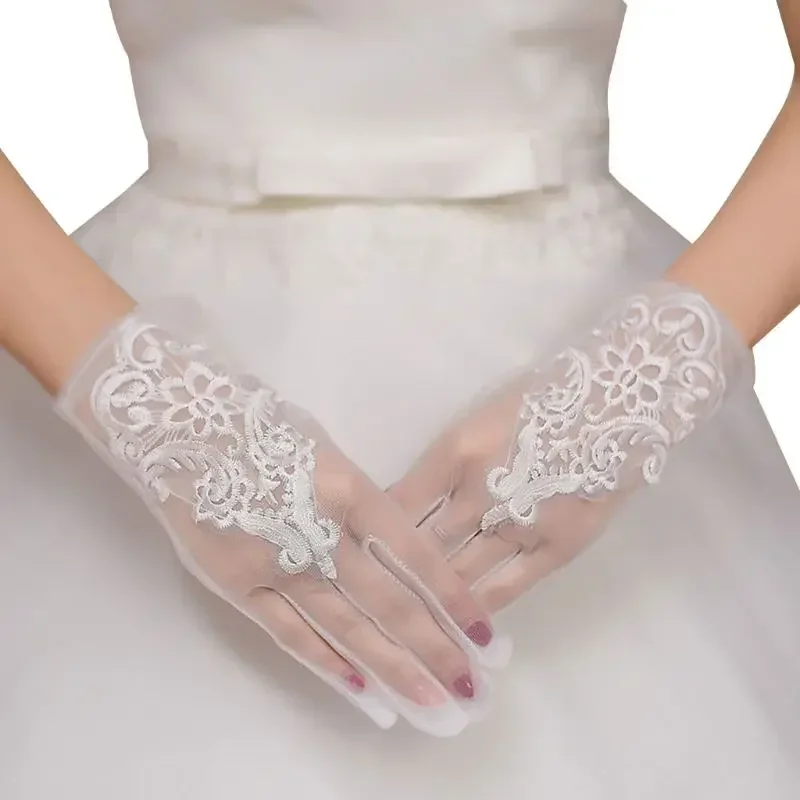 Guantes para vestido de novia, manoplas de párrafo corto de encaje, accesorios para vestidos de novia, guante encantador para mujer con dedos