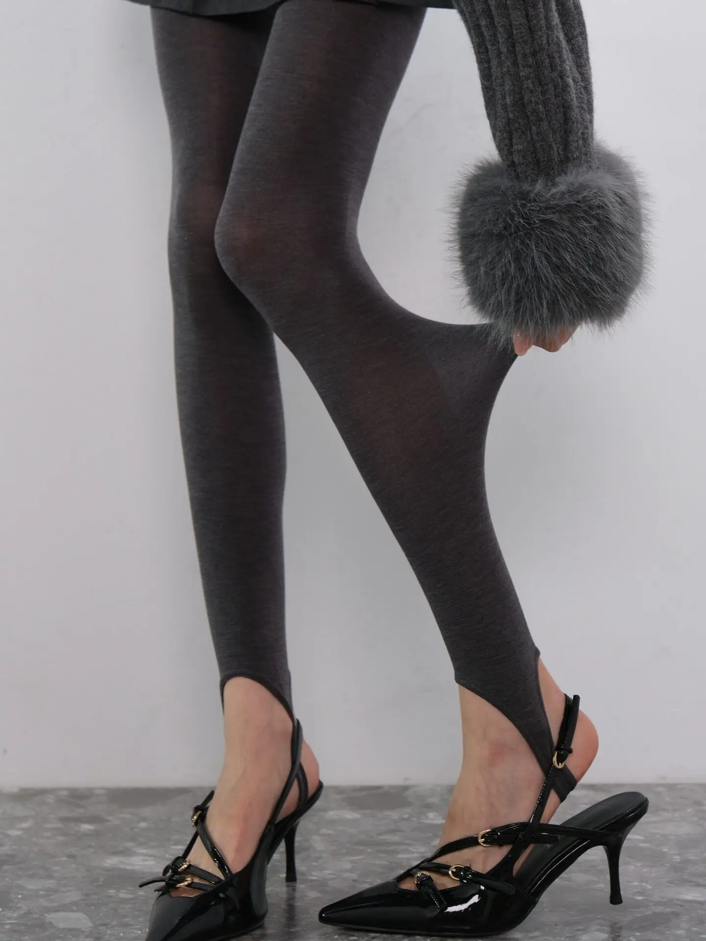Matte Stirrup Tights for Women Elastic Slim Fit Stirrup Pantyhose Solid Foot Hanging Design Tights Matching High HeelsMini Skirt
