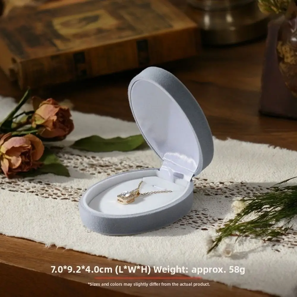 

Новая бархатная коробка для обручальных колец, овальная, с флокированием, с откидной крышкой, для ювелирных изделий, красная, для хранения кулонов, для свадебной церемонии