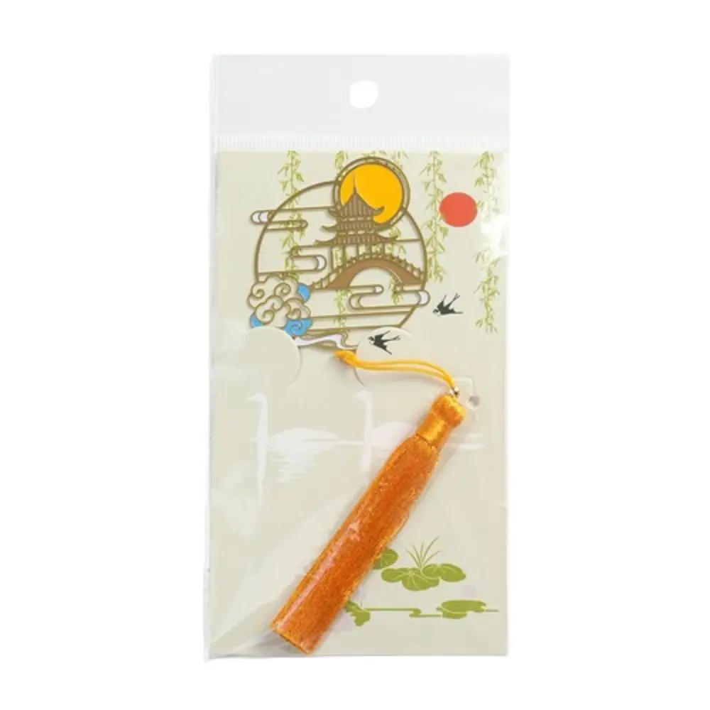 

Alloy Chinese Style Bookmarks Classical Chinese Style Moon Rabbit Book Clip Exquisite Hollow The Moon Bookmark