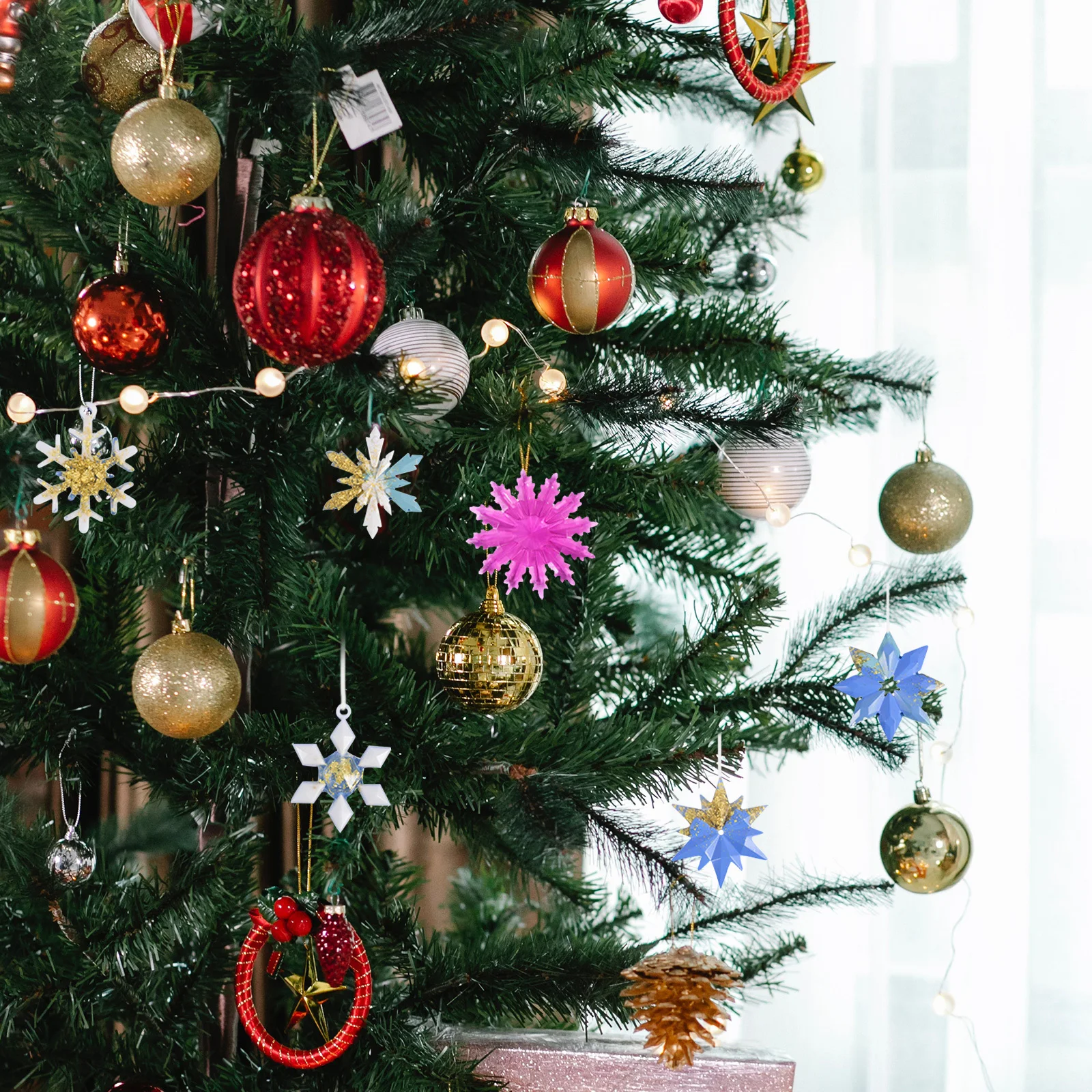 

6Pcs Christmas Snowflake Silicone Molds DIY Flexible Pendant Casting Mold Epoxy Resin Xmas Craft Decorative Molds