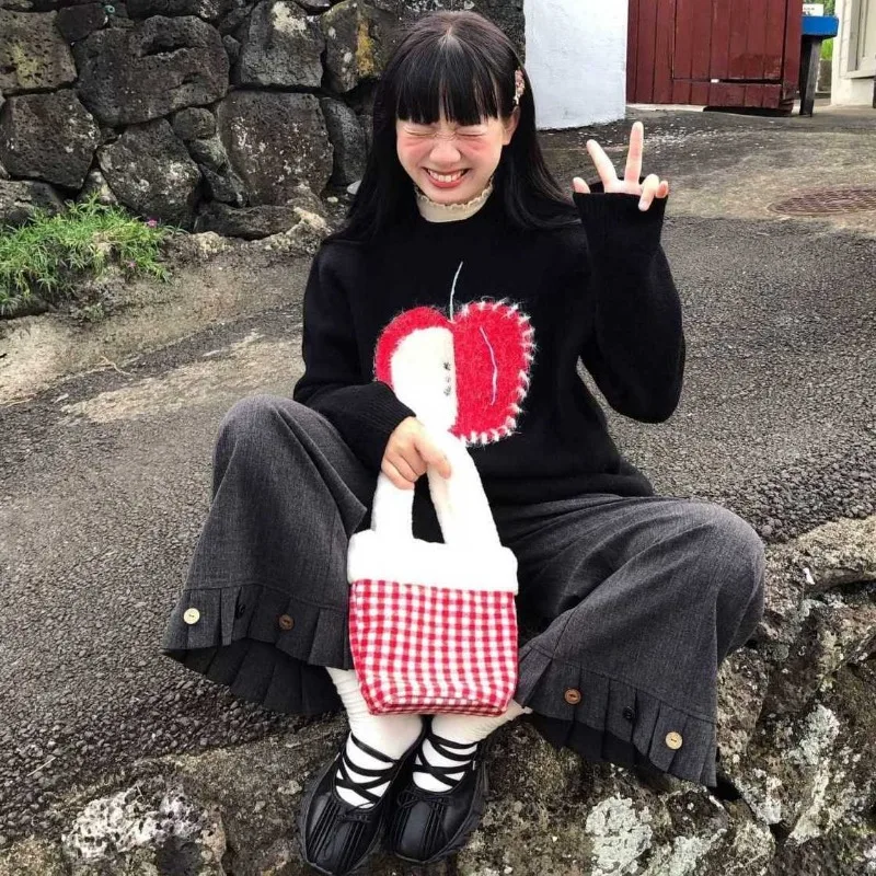 O-hals Fruit Geborduurde Losse Zwarte Lange Mouwen Trui Vrouwen 2025, Herfst Nieuwe High Street Fashion All-Match Gebreide tops