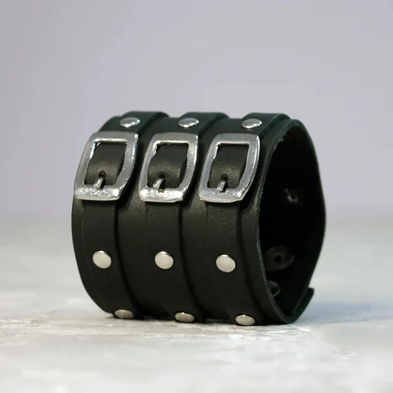 Vintage Leather Wristband Bracelet Cuff Goth Metal Armbands Concealed Buckle Adjustable Gothic Punk Bracelets Men Jewelry