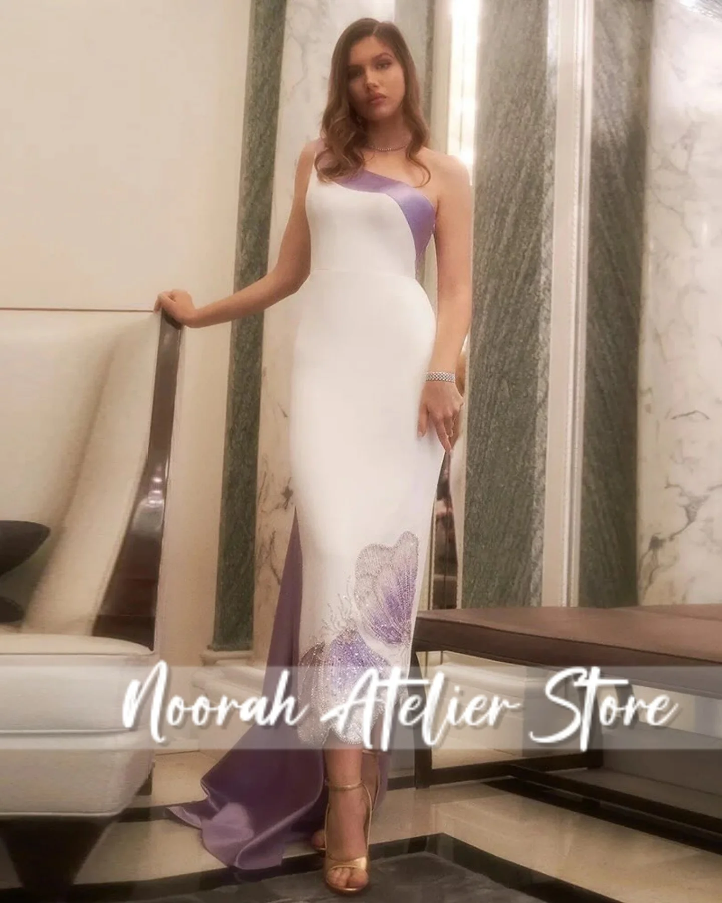 Nuevo elegante blanco un hombro púrpura festoneado tren con cuentas vestidos de noche de lujo para mujer 2025 vestido de novia Arabia Saudí personalizado
