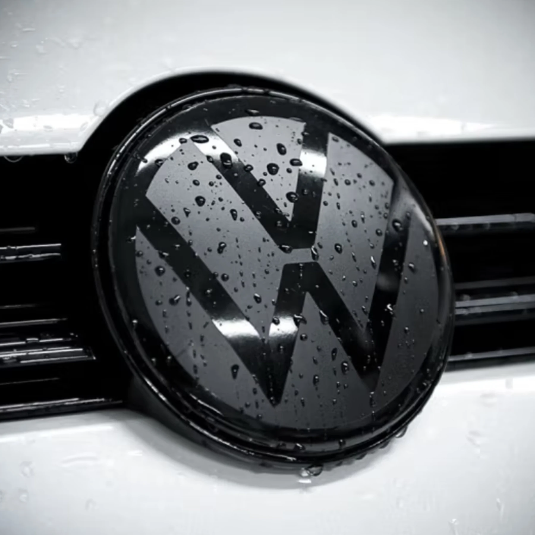 Griglia anteriore per auto/coperchio dell\'emblema del bagagliaio posteriore copre lo stile dello specchio del Logo nero per Volkswagen POLO