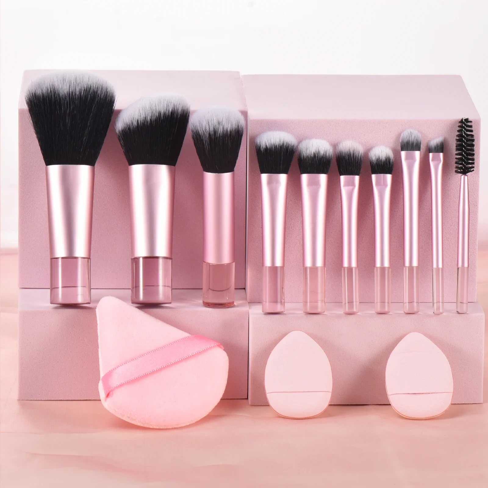 10 Mini pennelli per trucco rosa Strumento per trucco portatile da viaggio Soffio per trucco - Pennello per palmo Set di strumenti per trucco professionale