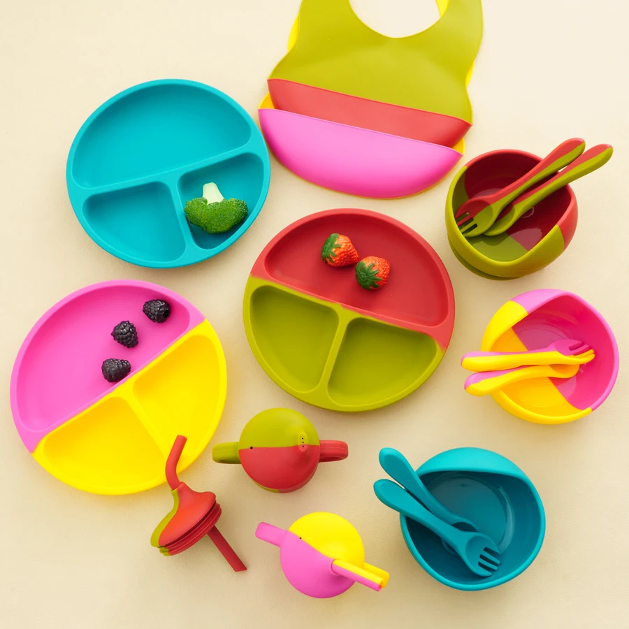 

6PCS Silicone Baby Tableware Sets Colorful Bibs Suction Bowl Colorful Plate Soft Spoon Fork Sippy Cups With Duckbill Lid