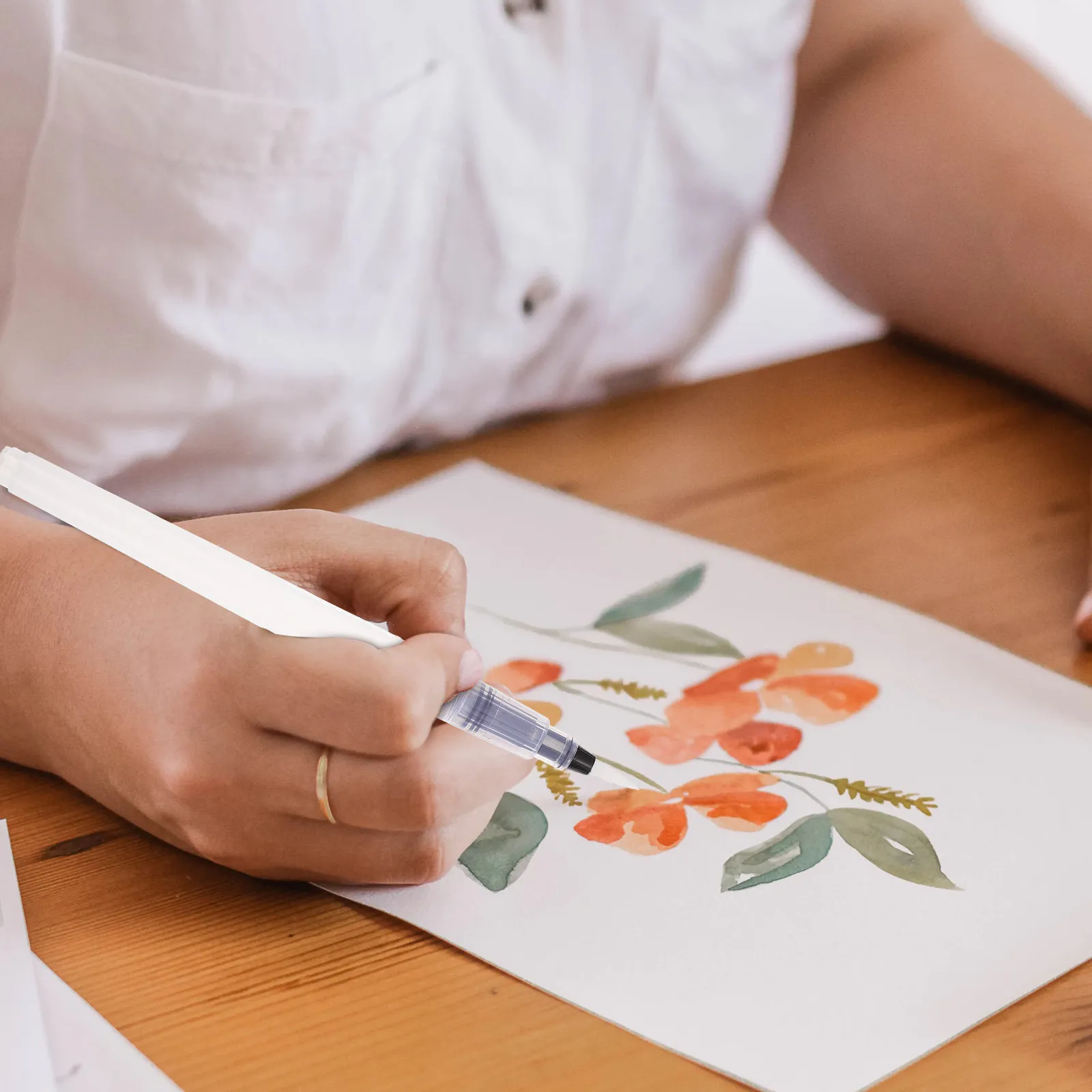 

1Set of 6 Water Brush Pens Lightweight Easy Carry Watercolor Paint Pens for Students Children Artists Portable Drawing Supplies