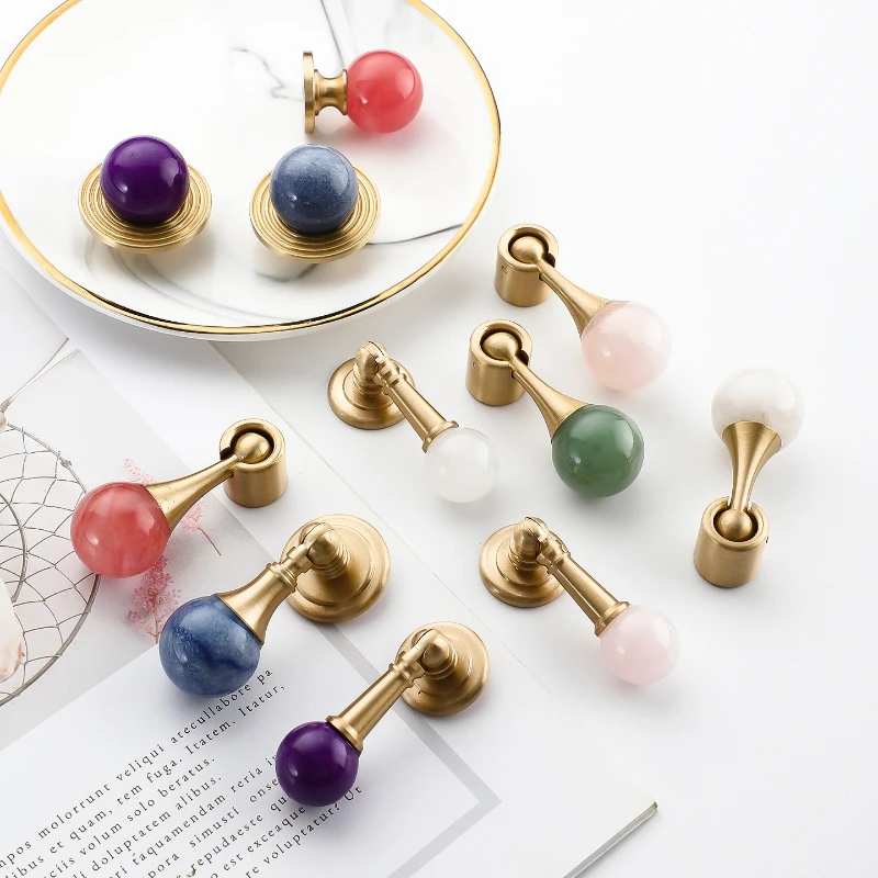 Creative High-end TV Cabinet Handle Natural Stone Cabinet Handle Brass Base Crystal Knob Personalized Drawer Cabinet Handle