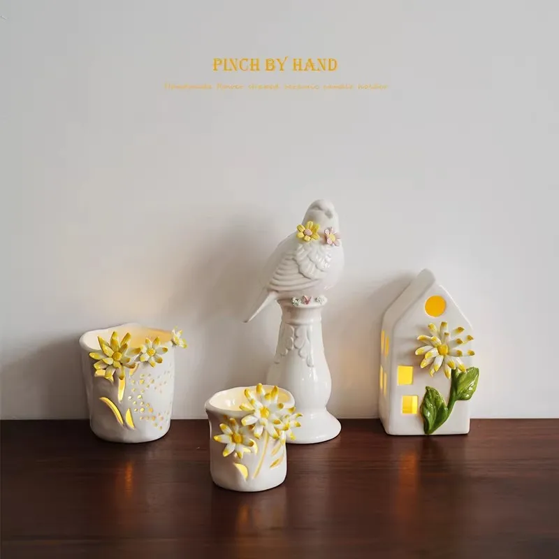 Exquisite Hand-pulled Flowers Colorful Three-dimensional Floral Country Candlestick Home Decoration Ceramic Ornament