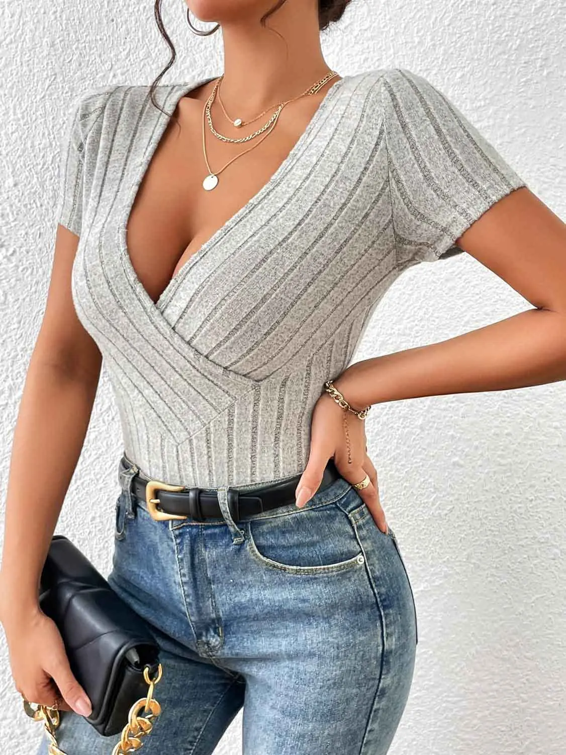 European and American 2024 new hot style v neck sexy slim knitted pure color short-sleeved T-shirt top for women