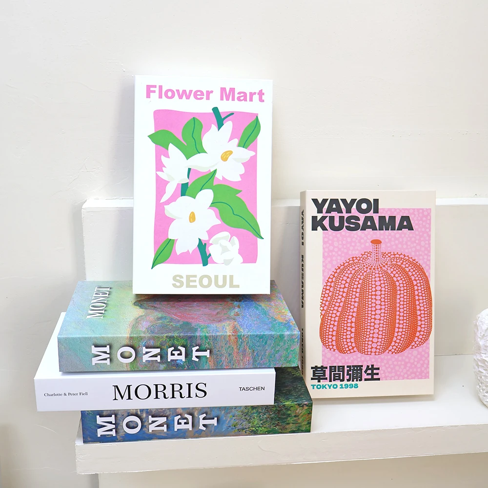 สมุดภาพตกแต่งห้องหรูหราสวยงามหนังสือปลอมสไตล์รีสอร์ทตกแต่งแฟชั่นของตกแต่งโต๊ะกาแฟห้องนอนบ้านเพิ่มในหนังสือปลอมแบบเปิด