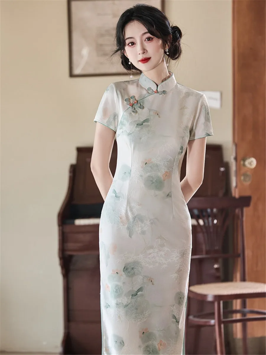 فستان صيفي أنيق بأكمام قصيرة من تشيباو الصيني النحيف للنساء طباعة وطنية تقليدية شيونغسام