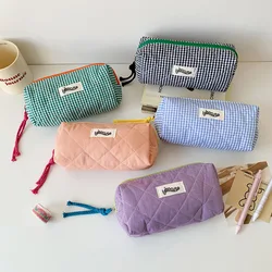Student plaid pencil bag Stationery storage bag Large capacity cosmetics and sundry storage bag