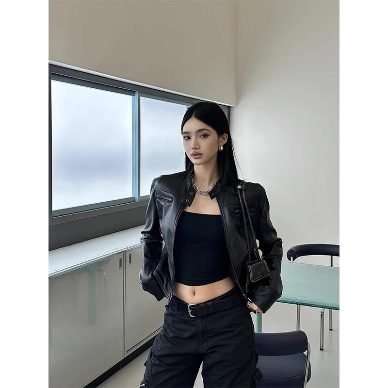 سترة كلاسيكية من جلد البولي يوريثان للنساء معاطف سوداء مقصوصة للدراجات النارية لخريف وشتاء Y2K Harajuku ملابس خارجية قصيرة بأكمام طويلة