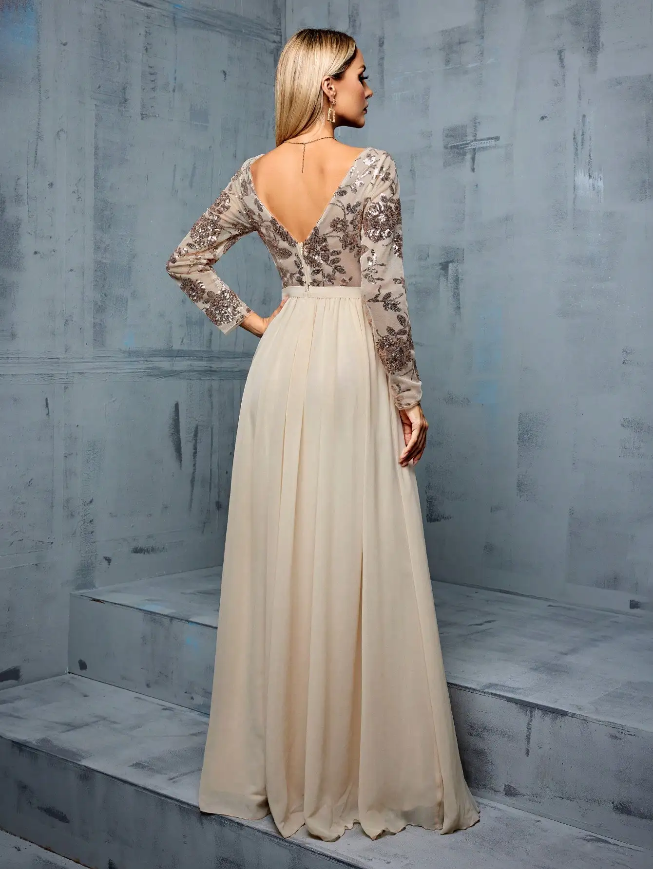 Vestido de noite de chiffon patchwork de meia manga bordado com lantejoulas e decote redondo