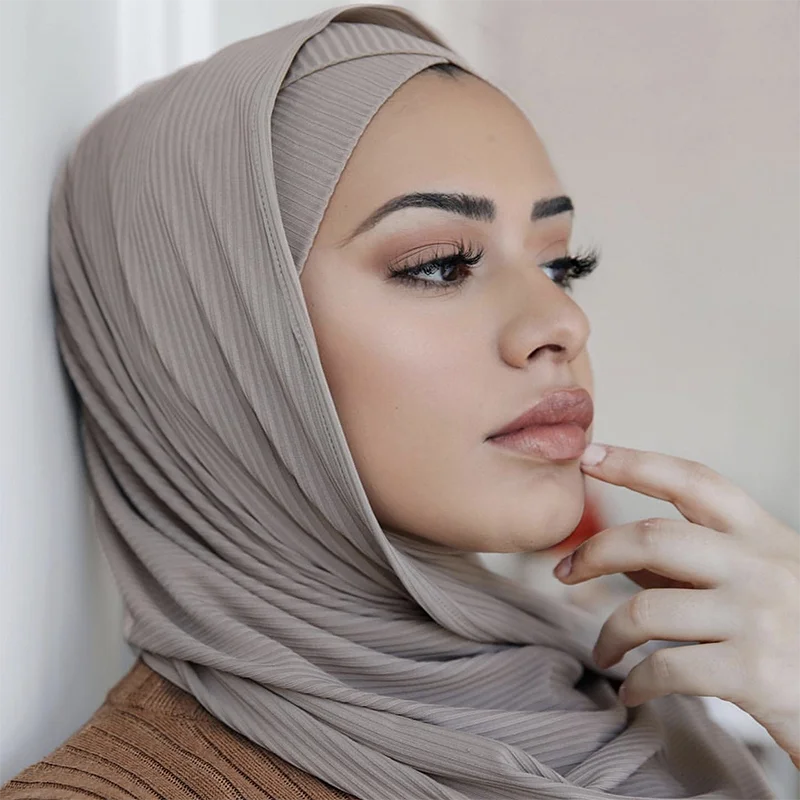 Gerippter Jersey-Hijab, muslimischer schlichter Schal, Krepp-Hijab-Schal, weiche islamische Tücher, Wraps, Stirnband, Voile, Femme Musulman – Detail 9