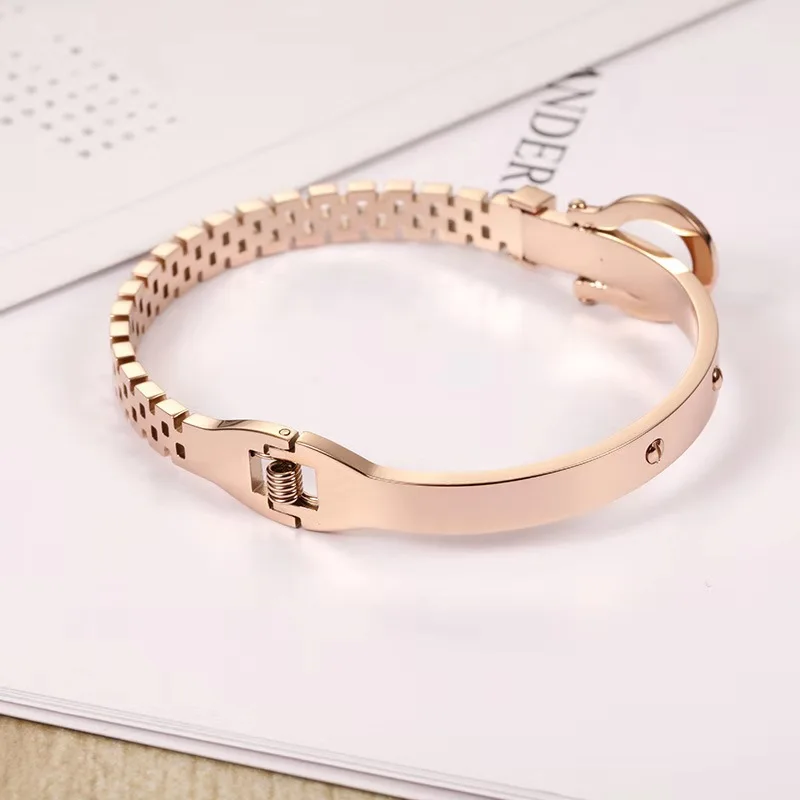 Luxury Bracelet For Woman stainless steel Jewelry Simplicity Bracelet Fashion Jewelry Accessories