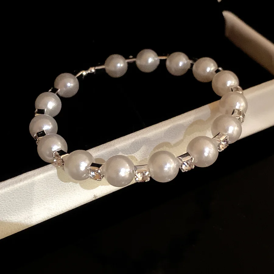 سوار مفتوح الكفة مع حجر الراين رصع حبات اللؤلؤ الفرنسية خمر موضة ضوء سوار فاخر NicheJewelry للنساء