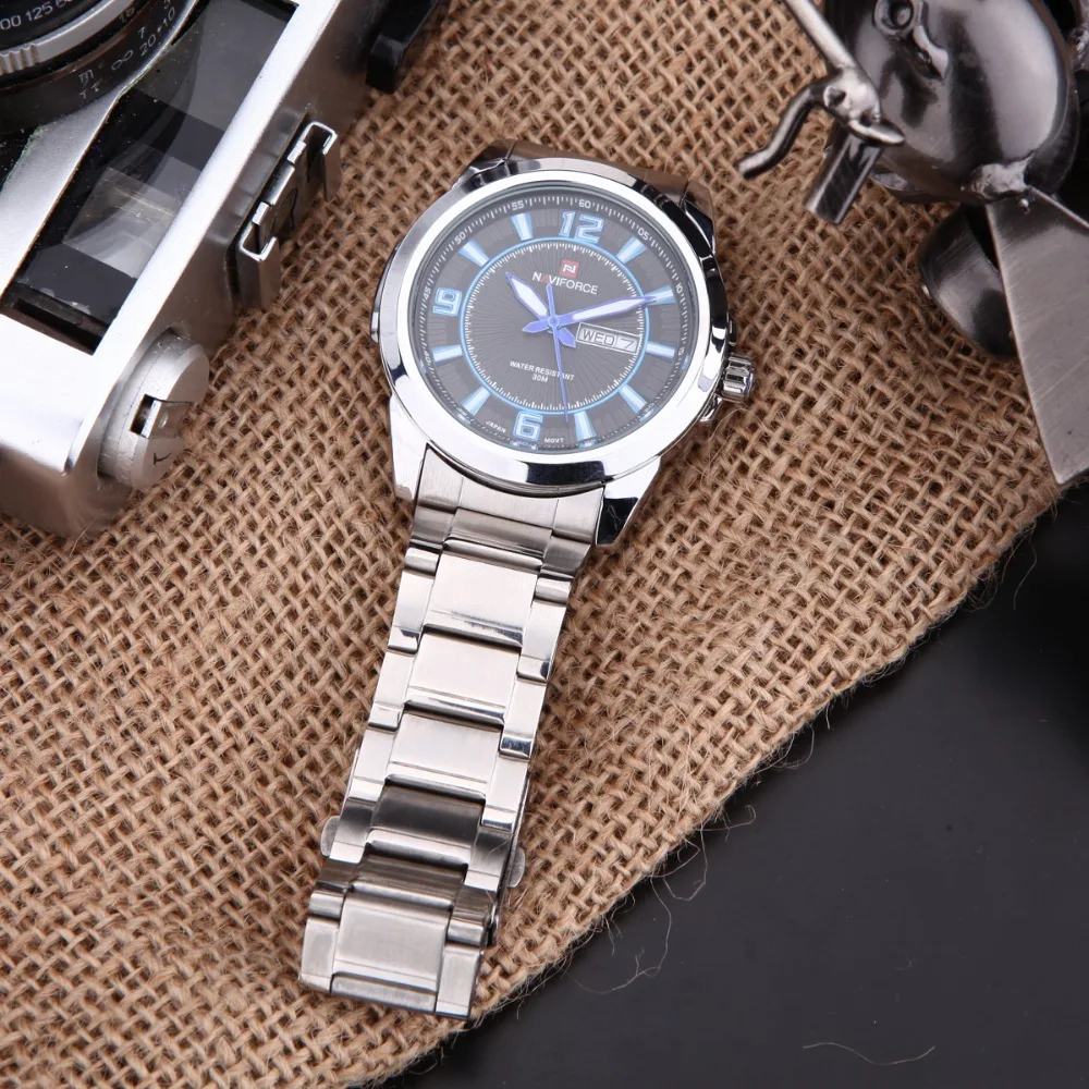 NAVIFORCE 9035 Men\'s Stainless Steel Quartz Watch Men Wateroof Military Sport Watches Male Auto Week Date Calendar Wristwatches