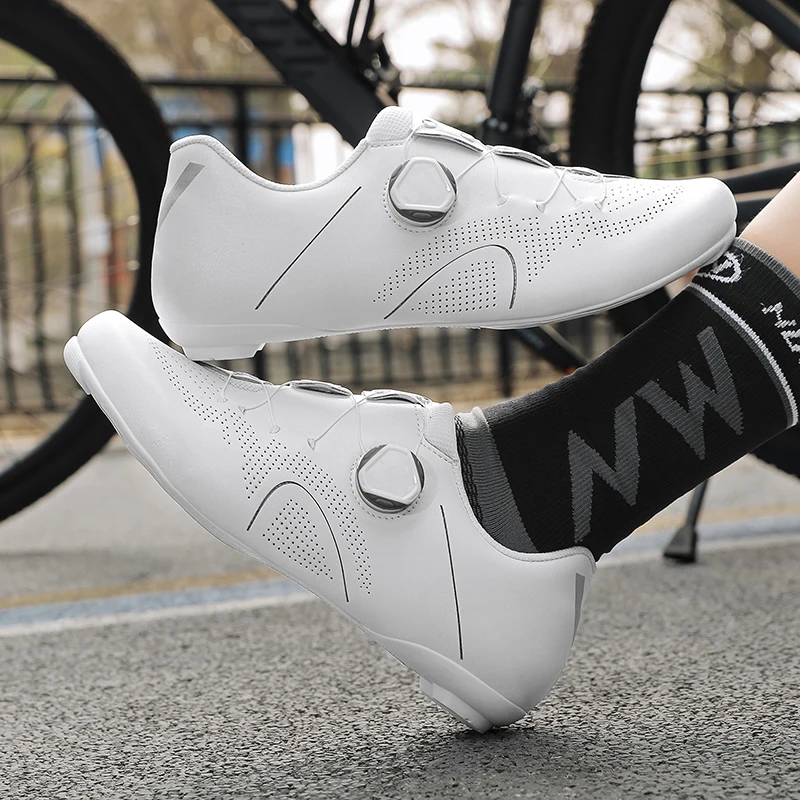 

Профессиональная велосипедная обувь унисекс, новая модная удобная нескользящая износостойкая дышащая обувь для верховой езды на четыре сезона