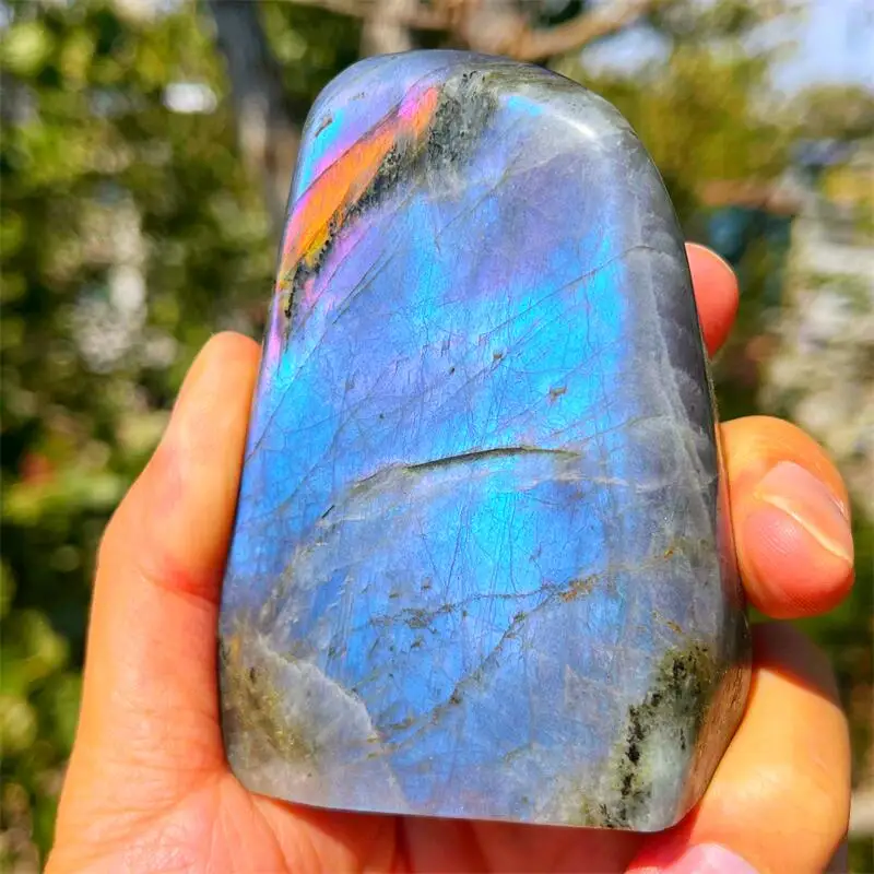 Natural Colorful Labradorite Freeform Crystal Healing Stone for Home Decor and Energy Balancing