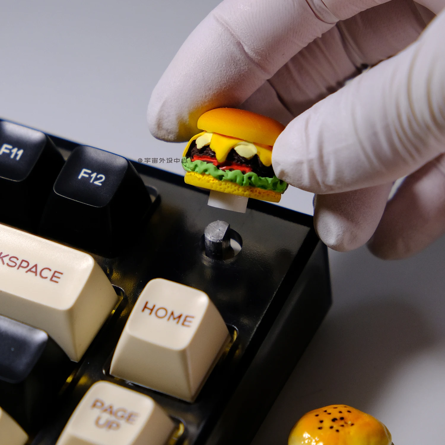 リアルな牛肉バーガーのカスタム周辺機器、手作りの3Dキーキャ - 3D Printing Keycaps のレビューと価格