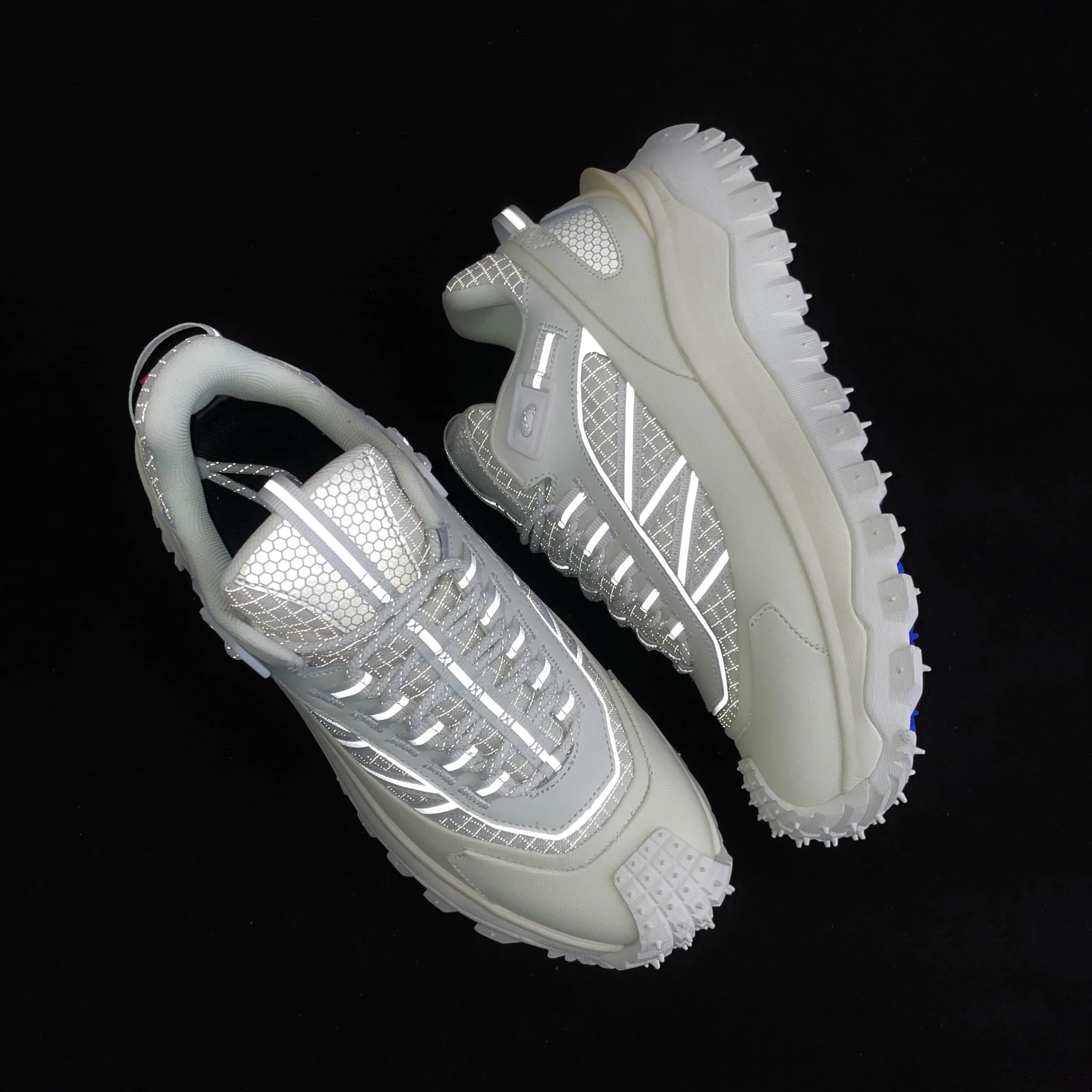 

2025 new full-palm carbon plate running shoes, men's and women's marathon shock-absorbing trainers, training shoes.