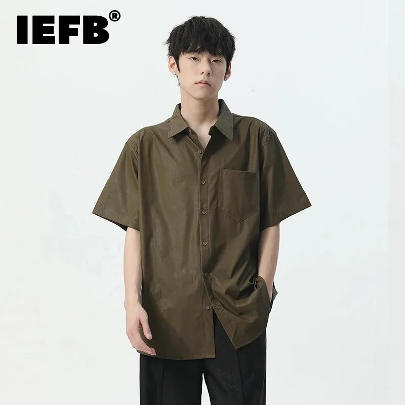 

IEFB New Male Shirts PU Leather Top Solid Color Casual Shirt Trend Turn-down Collar Short Sleeve Pocket Single Breasted 9C5438