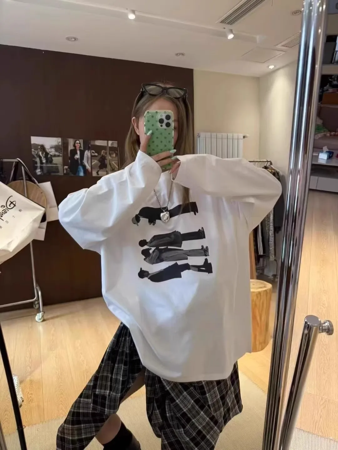 T-shirt a Maniche Lunghe Oversize da Donna, Novità Inizio Autunno, Stile Casual e Comodo, con Spalle Imbottite e Stampa Caratteristica Americana