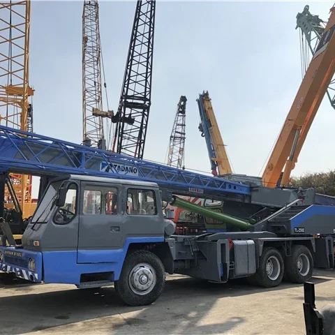 25 ton Tadano truck crane TL250E hydraulic used crane for sales