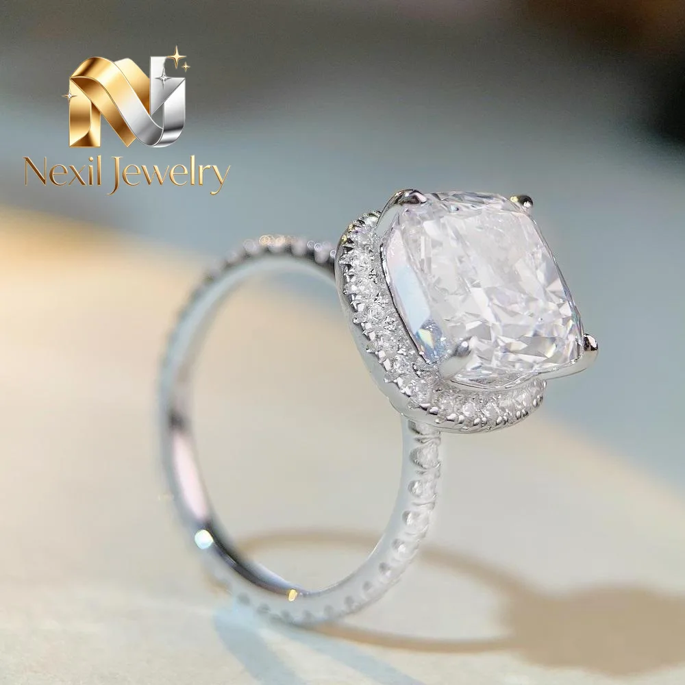 Nexil Jewelry  Luxury Solid Platinum PT950 Women's Reddish 5 karat Diamond Ring with Moissanite
