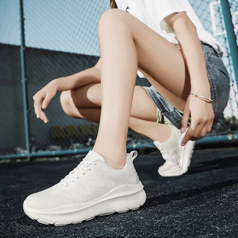 

Новинка весны 2024, мужские теннисные туфли, легкие дышащие амортизирующие кроссовки, спортивная и обувь для отдыха для мужчин