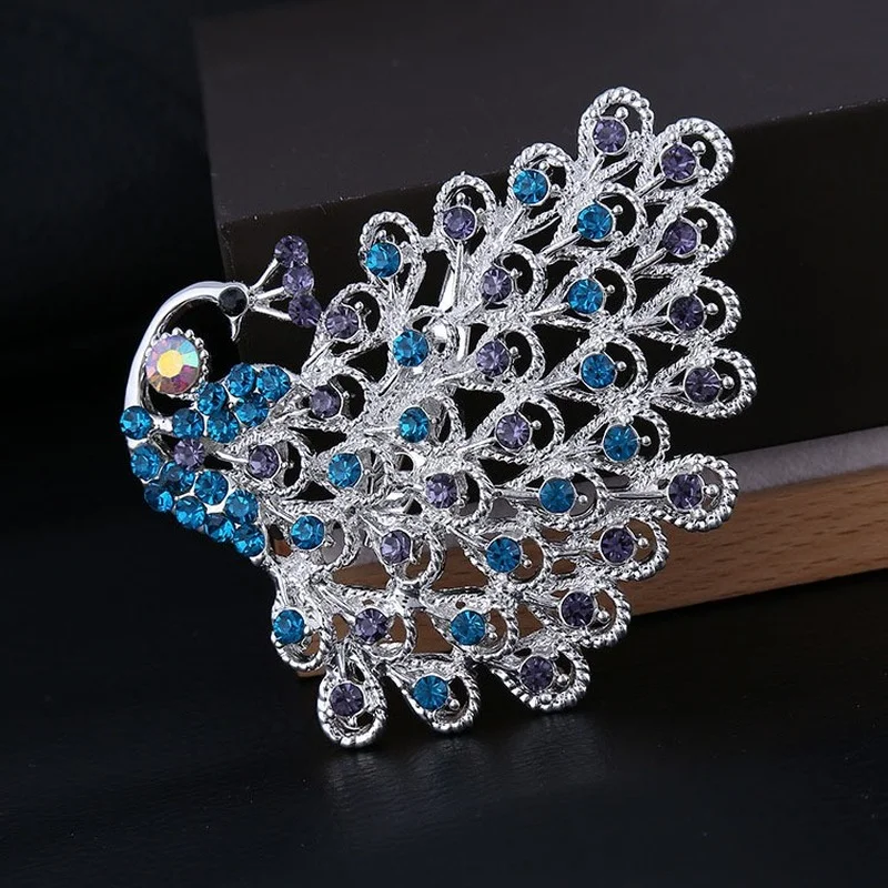 SKEDS Fashion Women Crystal Peacock Luxury Brooches Pins Trendy Vintage Rhinestone Brooch Pin Badges Shiny Jewelry For Lady Gift