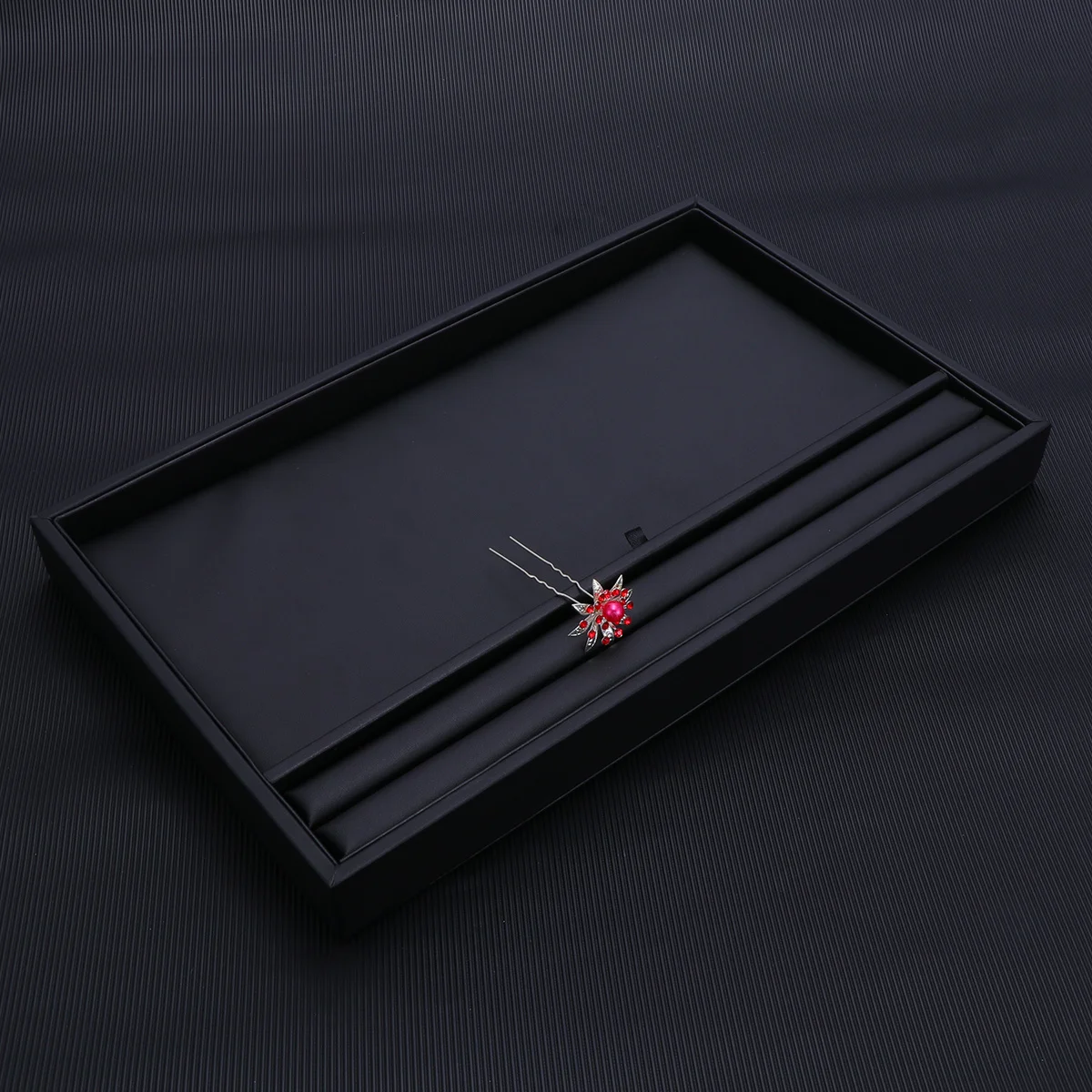 

Black PU Jewelry Display Tray Organizer Luxury Design Necklace Ring Pendant Storage Holder Gift for Her