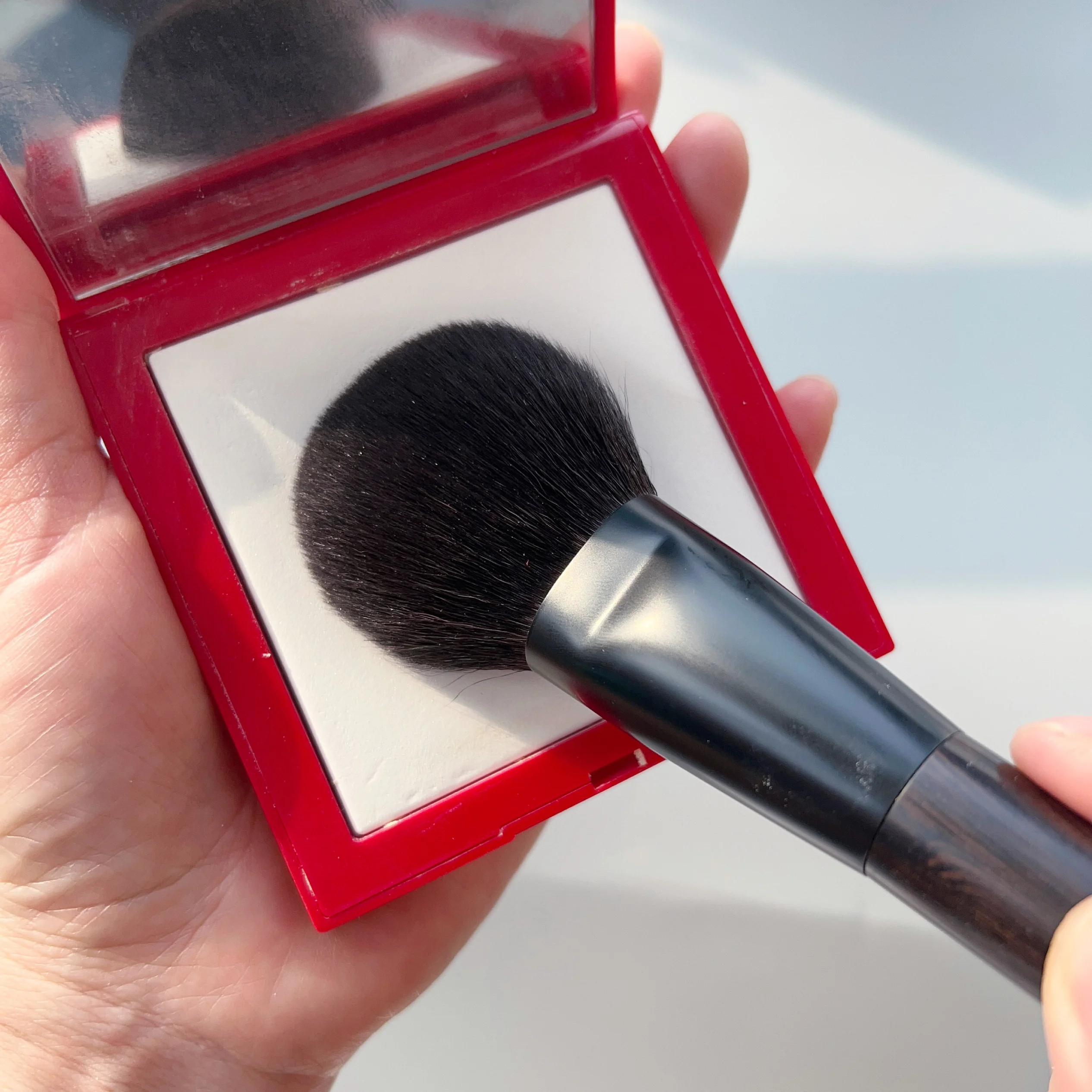 pennello-per-trucco-in-pura-lana-bianca-grande-a-forma-di-lingua-per-fondotinta-e-cipria-strumento-di-bellezza-d74