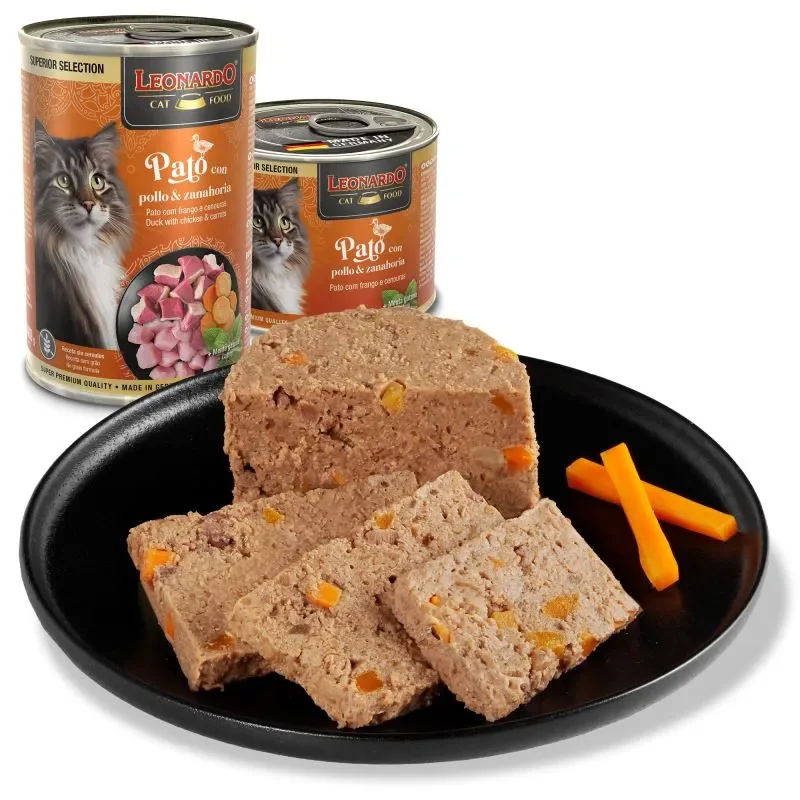 Leonardo Cat Food Alimento Húmedo para Gatos Adultos con Pato, Pollo y Zanahorias – Sin Cereales, sin Subproductos, con Aceite de Salmón – Comida Completa en Lata (Formato 6x200g o 6x400g)