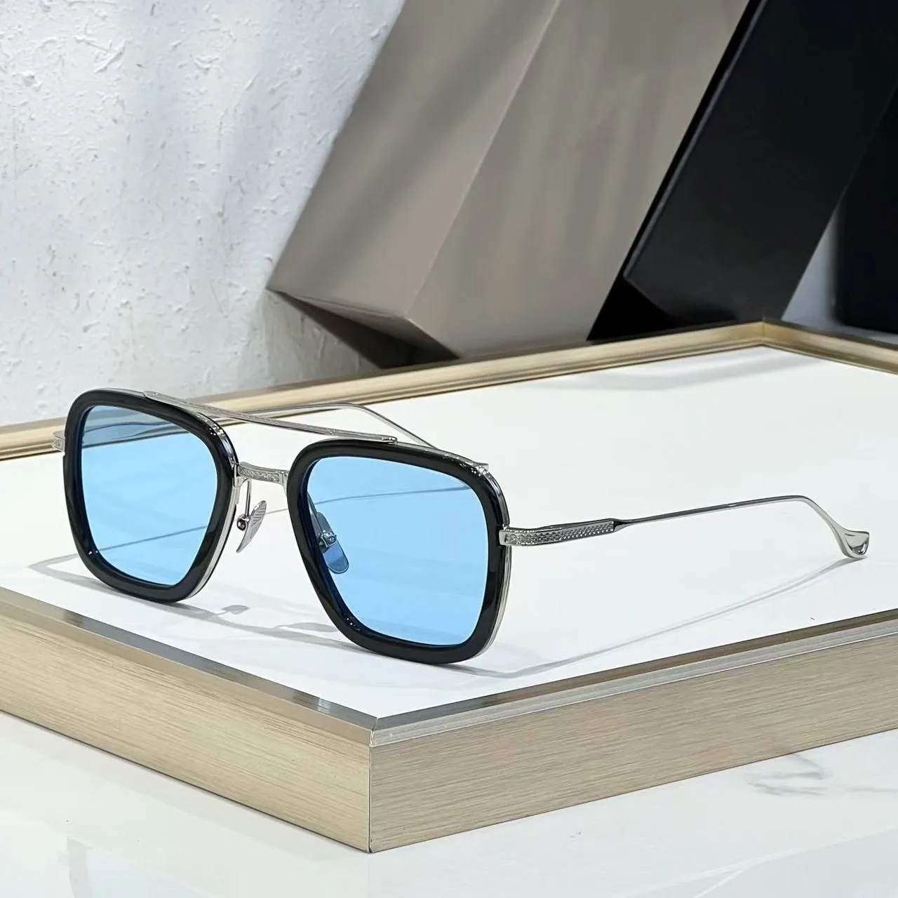 

Luxury FLIGHT.006 Retro Square Aviator Sunglasses Titanium Acetate Frame Gradient Lens UV400 Protection Unisex Outdoor Eyewear