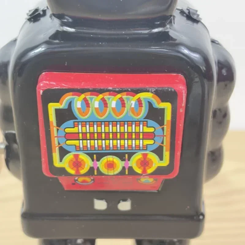 Jouet à remonter classique rétro en métal, Robot à roue haute, mécanisme d'engrenage en étain, ornements parfaits, cadeau d'anniversaire pour enfants