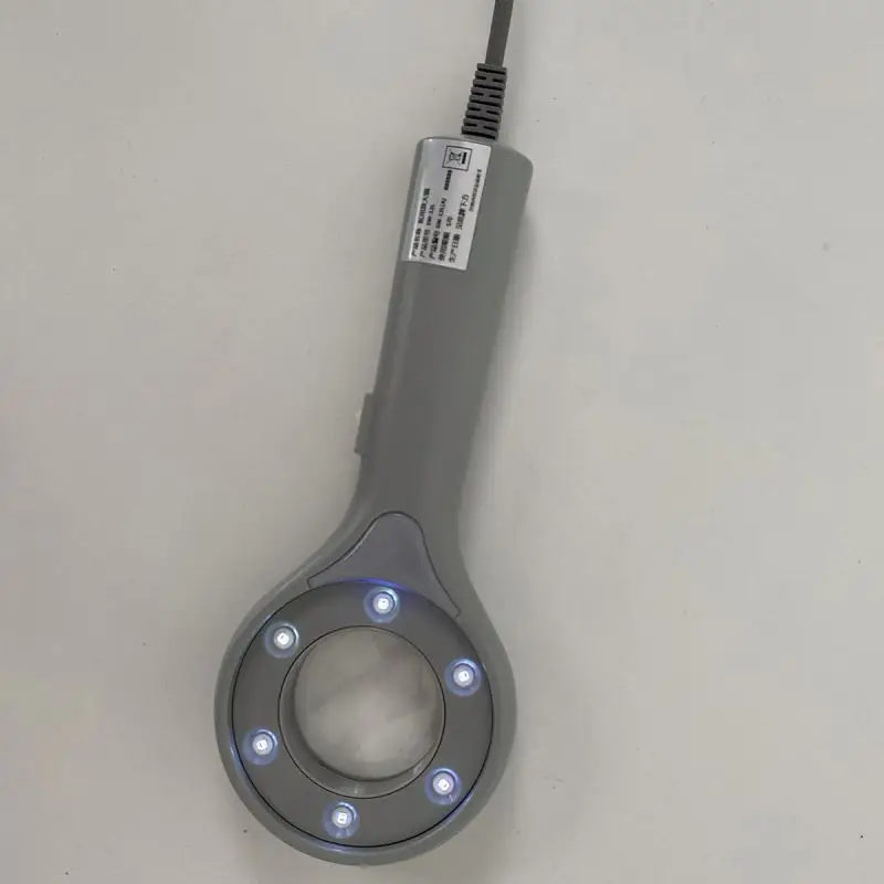 

Новый продукт 2026 года использует деревянную УФ-лампу Meicial для животных.