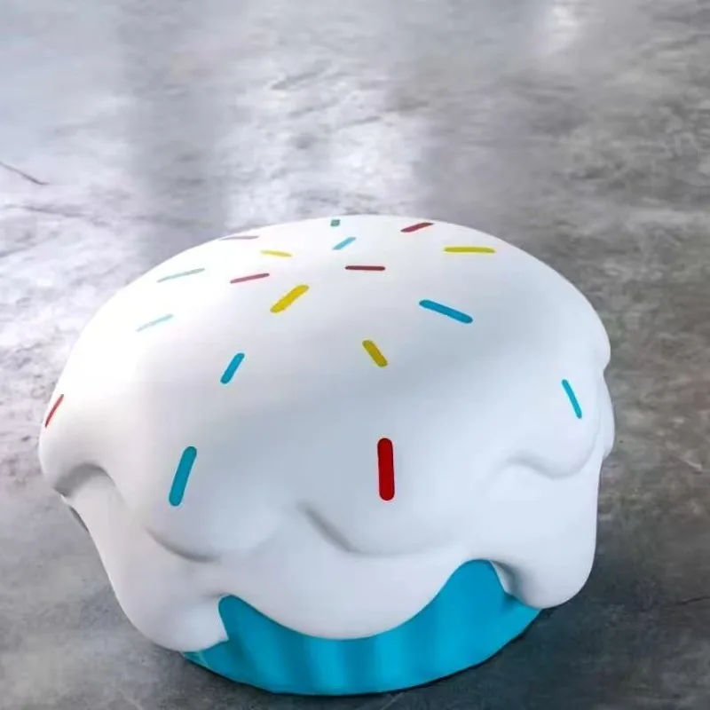 Shopping mall fiberglass simulation ice cream table and chair sculpture commercial street Meichen leisure seat public rest area