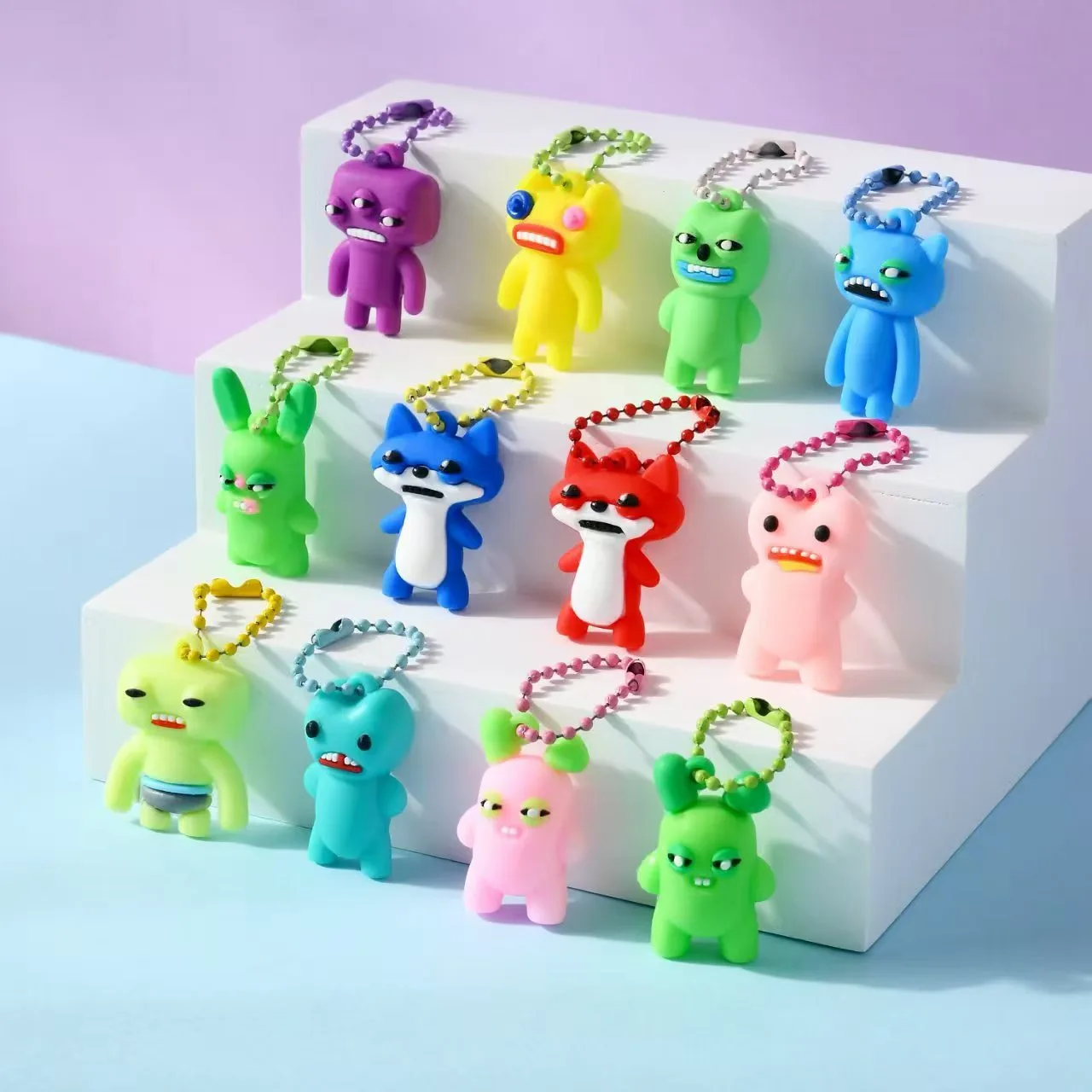 24 Stück Leuchtende Fuggler Blindboxen Lustige Hässliche Anhänger Schlüsselanhänger Zahnmonster-Puppe Taschenanhänger Geschenk Mystery Box Überraschungsfigur – Detail 6