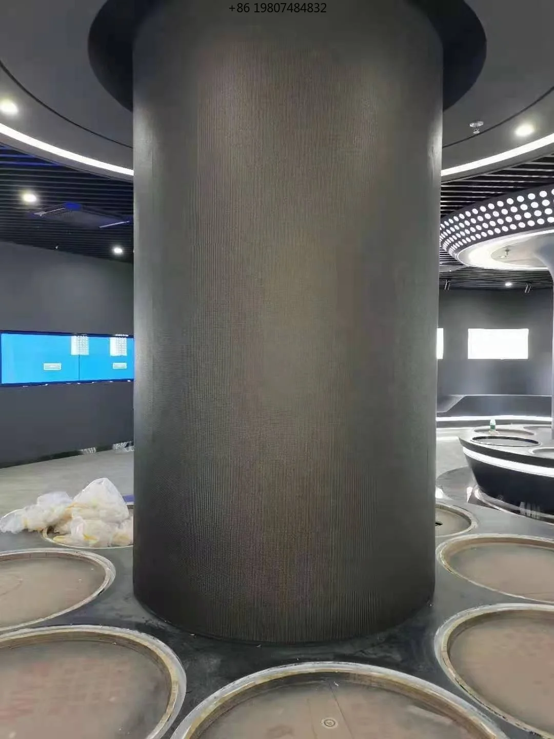 Flexible Cylindrical LED Display Panel P2 Video Pillar Screen, Aliexpress Popular 360-Degree Full Color Digital Signage for