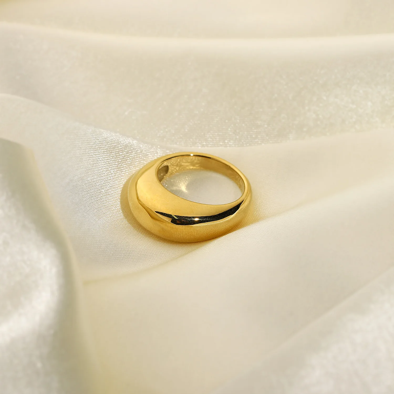 Stainless Steel PVD 18K Gold Plated Tarnish Simply Stackable Solid Rings For Woman Jewelry Wholesale Trendy
