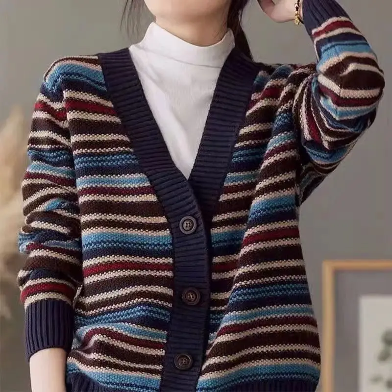 2026 Spring Autumn Knitted Top Women's Cashmere Sweater Winter New Fashion Color Thread Cardigan Women's Casual Loose