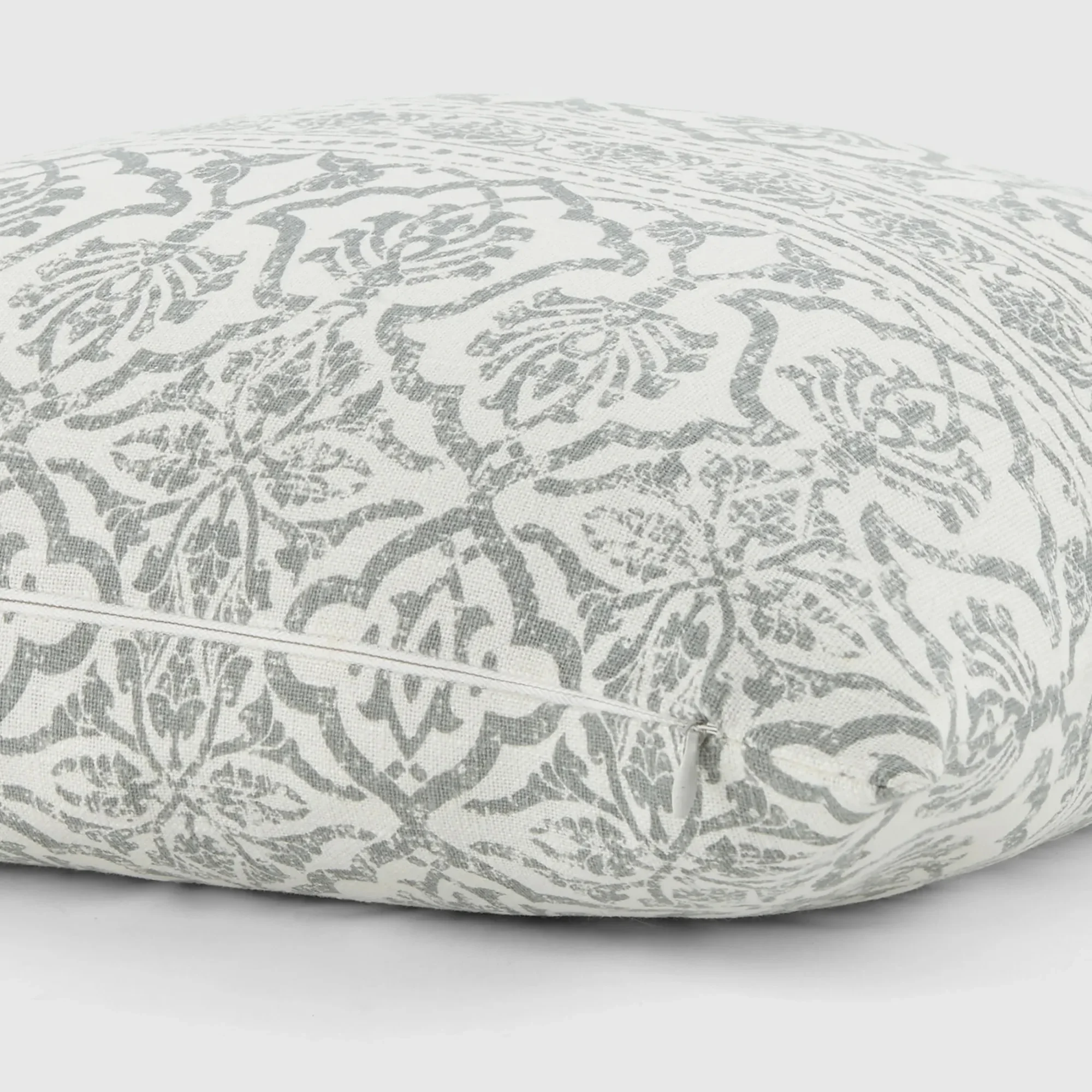 

Elegant Floral Throw Pillow Cover, Vintage Cotton decorative Cushion Cover for Sofa Bedroom, Antique Pattern Home Decor