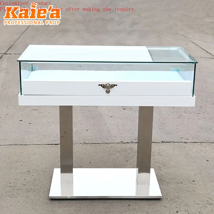 

Metal Jewelry Tower Showcase Display Case for Jewelry Lockable Retail Jewelry Shop Glass Display Cabinet